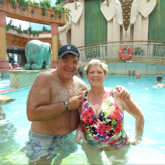 Meet Your Posher, Meg - Picture 4 of 8